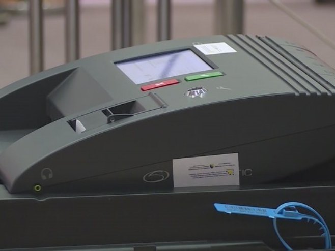 Ново дерогирање институција! Шмит би неутрошених 112,5 милиона КМ за изборне технологије, да пребаци ЦИК-у (ВИДЕО) Ново дерогирање институција! Шмит би неутрошених 112,5 милиона КМ за изборне технологије, да пребаци ЦИК-у (ВИДЕО)