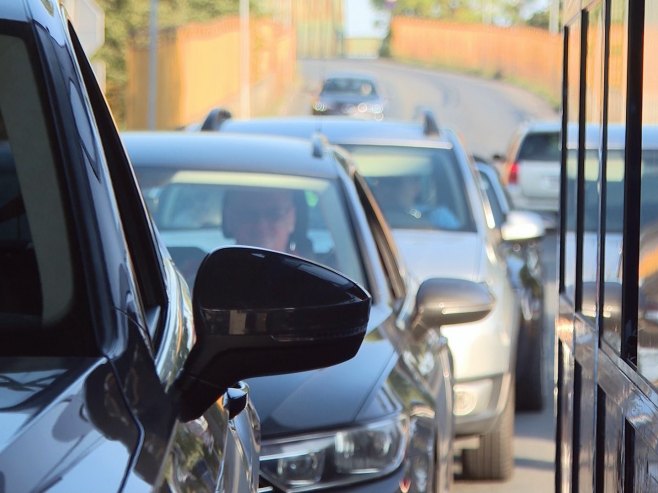 Гранични прелаз, гужве Гранични прелаз, гужве - Фото: РТРС