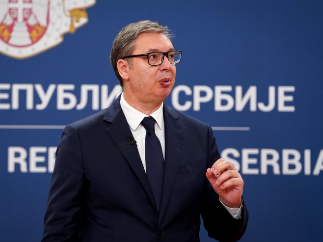 Вучић послије разговора са бин Заједом: Знам шта је договорено о НИС-у, али чекамо да пошаљу Америци (ВИДЕО) Вучић послије разговора са бин Заједом: Знам шта је договорено о НИС-у, али чекамо да пошаљу Америци (ВИДЕО)