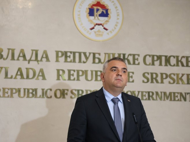 Саво Минић Саво Минић - Фото: ZIPAPHOTO/Borislav Zdrinja