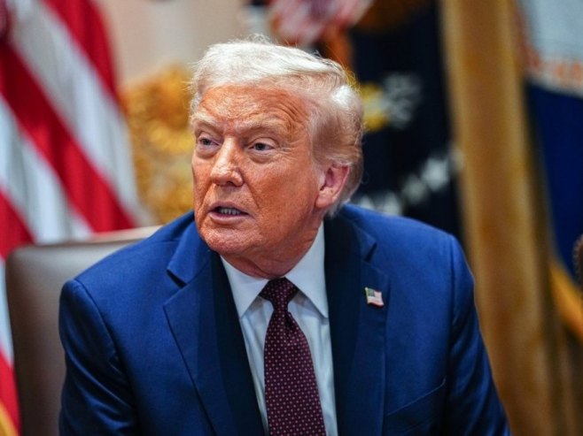 Доналд Трамп (Фото: EPA/AARON SCHWARTZ, илустрација) Доналд Трамп (Фото: EPA/AARON SCHWARTZ, илустрација) -