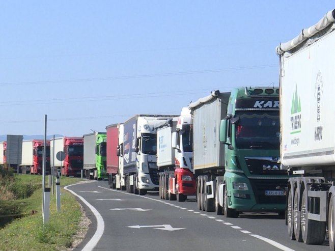 Превозници Превозници - Фото: РТРС