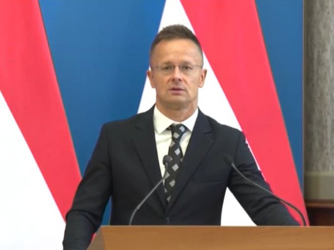 Сијарто: Они који су дигли у ваздух сјеверни ток сада блокирају нафтовод Дружба Сијарто: Они који су дигли у ваздух сјеверни ток сада блокирају нафтовод Дружба