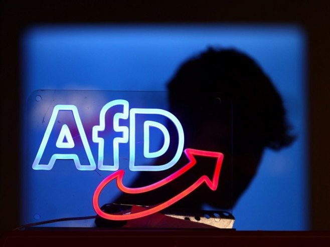 АфД (Фото: EPA/HANNIBAL HANSCHKE/илустрација) АфД (Фото: EPA/HANNIBAL HANSCHKE/илустрација) -