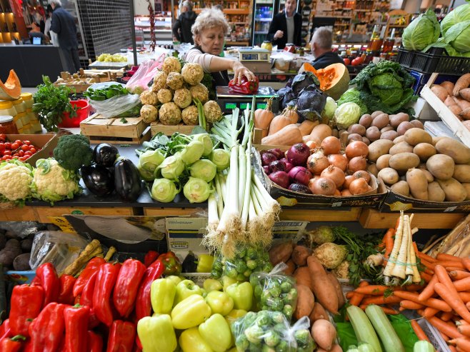 Поврће (Фото: TANJUG/ AMIR HAMZAGIĆ/bs) Поврће (Фото: TANJUG/ AMIR HAMZAGIĆ/bs) -