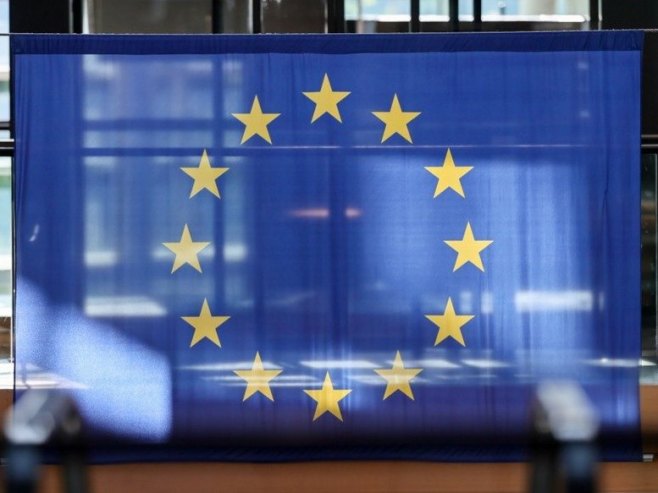 Застава ЕУ (Фото: EPA/RONALD WITTEK, илустрација) Застава ЕУ (Фото: EPA/RONALD WITTEK, илустрација) -