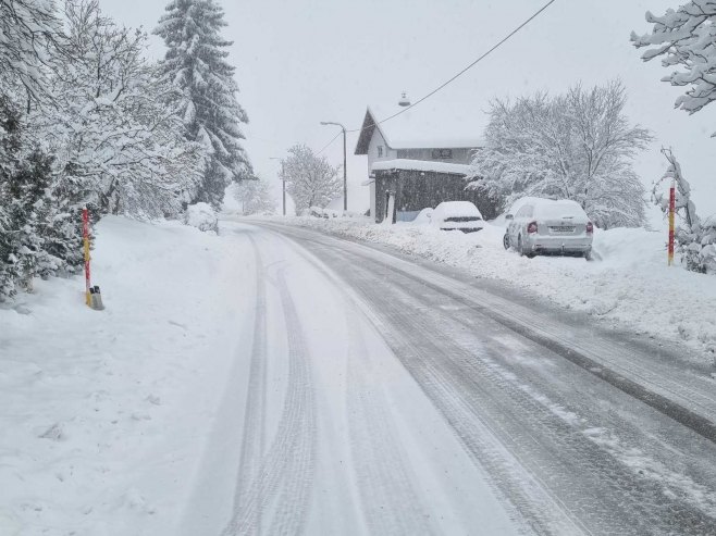 Снијег у Кнежеву Снијег у Кнежеву - Фото: РТРС
