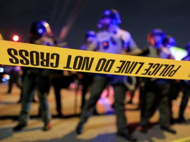 Полиција Чикага (фото: EPA/CRISTOBAL HERRERA-ULASHKEVICH) Полиција Чикага (фото: EPA/CRISTOBAL HERRERA-ULASHKEVICH) -