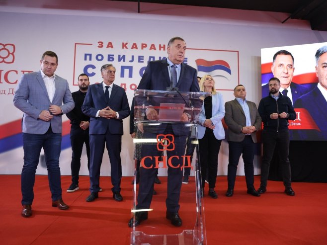 Милорад Додик Милорад Додик - Фото: ZIPAPHOTO/Borislav Zdrinja