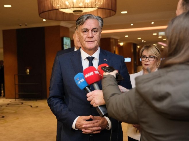 Синиша Каран (фото: banjaluka.net/aleksandarstupar) Синиша Каран (фото: banjaluka.net/aleksandarstupar) -