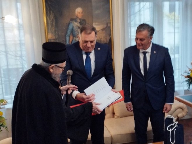 Делегација Српске у Будимпешти Делегација Српске у Будимпешти - Фото: РТРС