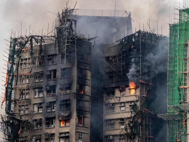 Пожар у Хонг Конгу (Фото: EPA/LEUNG MAN HEI, илустрација) Пожар у Хонг Конгу (Фото: EPA/LEUNG MAN HEI, илустрација) -