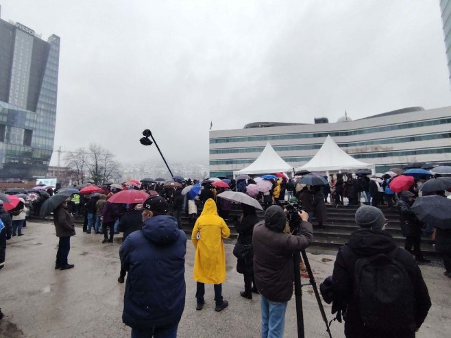 Протест радника БХРТ-а у Сарајеву Протест радника БХРТ-а у Сарајеву - Фото: СРНА