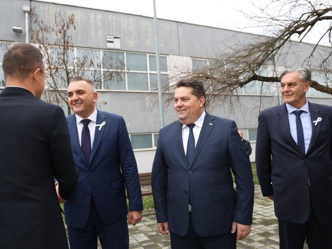 Саво Минић и Петер Сијарто Саво Минић и Петер Сијарто - Фото: ZIPAPHOTO/Borislav Zdrinja