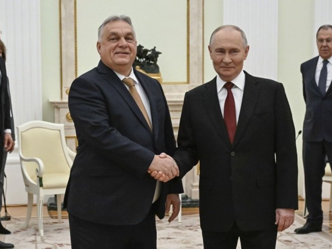 Орбан и Путин (Фото: EPA/ALEXANDER NEMENOV/POOL) Орбан и Путин (Фото: EPA/ALEXANDER NEMENOV/POOL) -