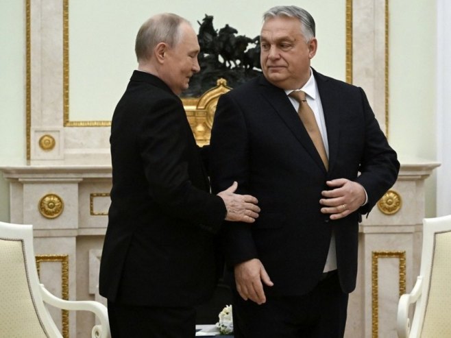 Владимир Путин и Виктор Орбан (фото: EPA/ALEXANDER NEMENOV) Владимир Путин и Виктор Орбан (фото: EPA/ALEXANDER NEMENOV) -