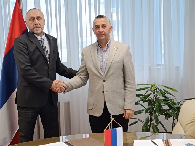 Потписивање уговора Потписивање уговора - Фото: РТРС