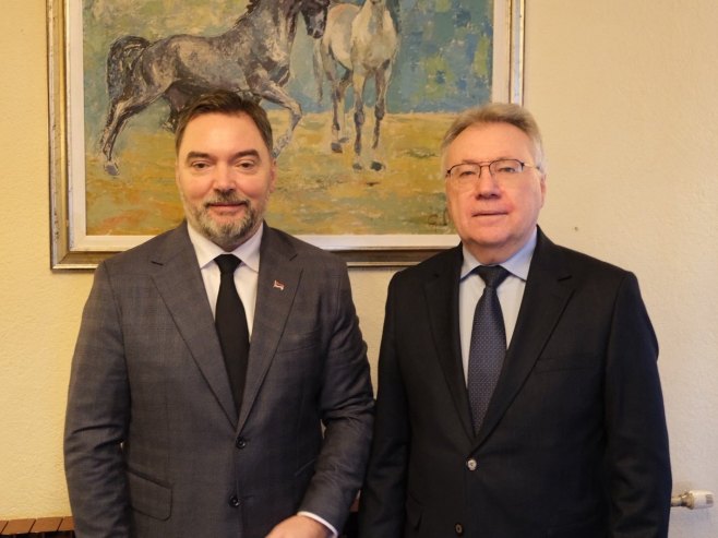 Кошарац и Калабухов (фото: x.com/StasaKosarac) Кошарац и Калабухов (фото: x.com/StasaKosarac) -