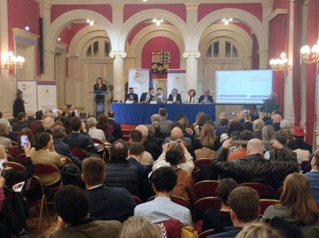 Округли сто под називом "30 година послије Дејтона: Мир, изазови и перспективе" у Паризу Округли сто под називом "30 година послије Дејтона: Мир, изазови и перспективе" у Паризу - Фото: РТРС