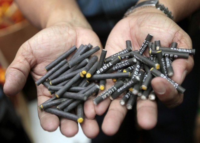 Петарде (Фото: EPA/FRANCIS R. MALASIG, илустрација) Петарде (Фото: EPA/FRANCIS R. MALASIG, илустрација) -