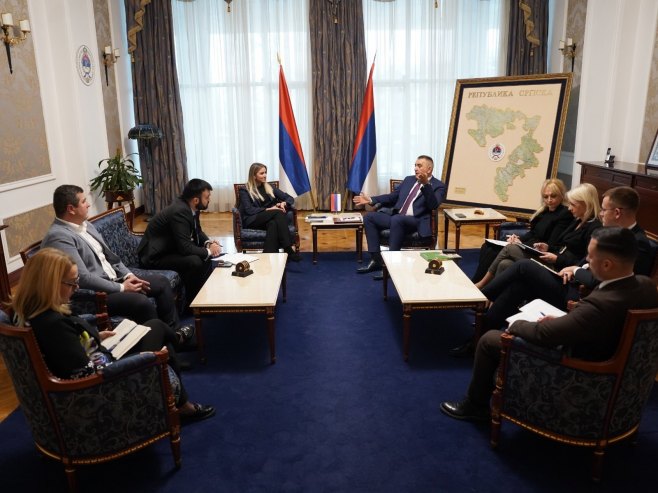 Састанак Минић - Омладински савјет Састанак Минић - Омладински савјет - Фото: РТРС