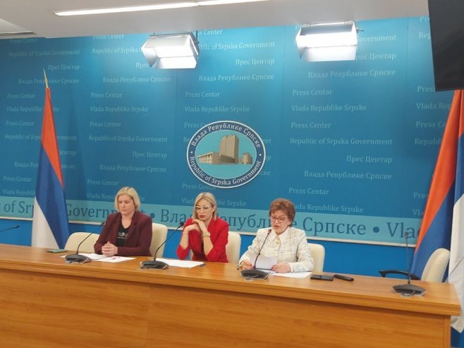 Конференција за новинаре Конференција за новинаре -