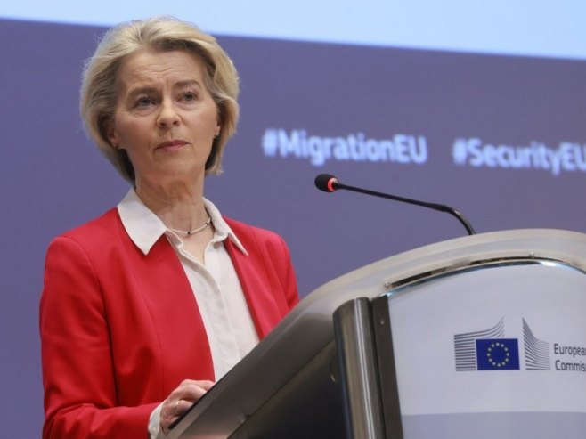 Урсула фон дер Лајен (фото: EPA/OLIVIER HOSLET) Урсула фон дер Лајен (фото: EPA/OLIVIER HOSLET) -