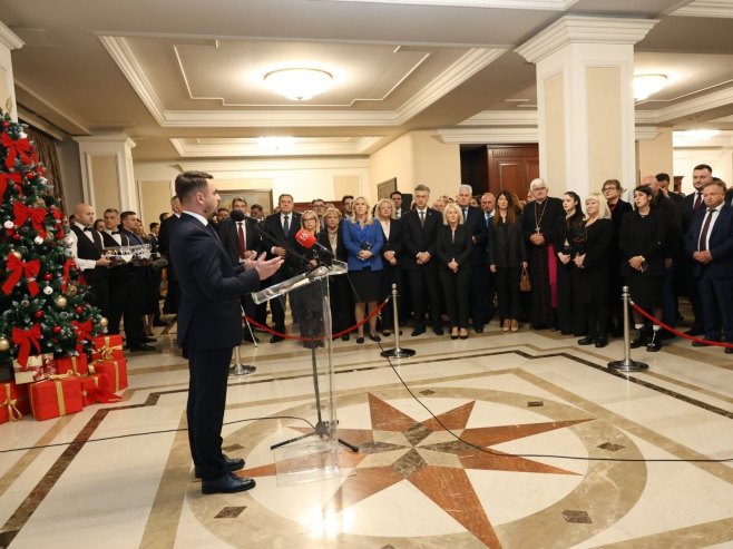 Божићни пријем, Бањалука Божићни пријем, Бањалука - Фото: ZIPAPHOTO/Borislav Zdrinja