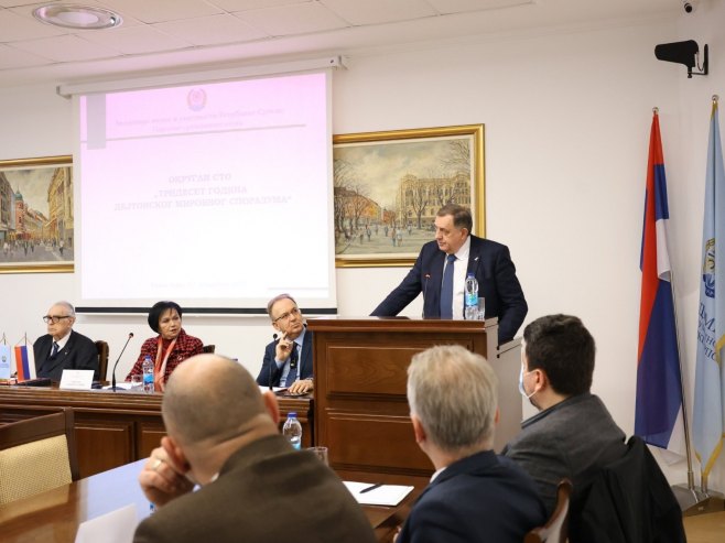 Округли сто о три деценије Дејтонског споразума Округли сто о три деценије Дејтонског споразума - Фото: ZIPAPHOTO/Borislav Zdrinja