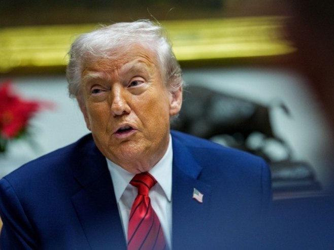 Доналд Трамп (Фото: EPA/AARON SCHWARTZ, илустрација) Доналд Трамп (Фото: EPA/AARON SCHWARTZ, илустрација) -