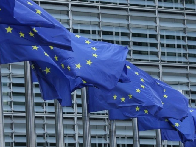 Брисел (Фото: EPA/OLIVIER HOSLET) Брисел (Фото: EPA/OLIVIER HOSLET) -