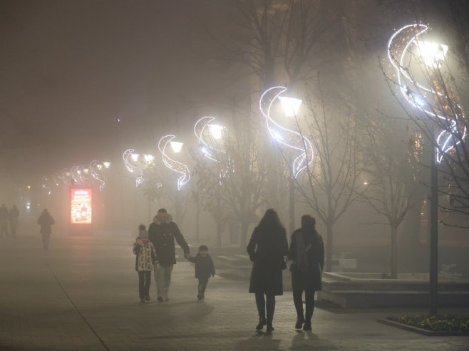 Ваздух у Бањалуци опасан по здравље (ФОТО/ВИДЕО) Ваздух у Бањалуци опасан по здравље (ФОТО/ВИДЕО)