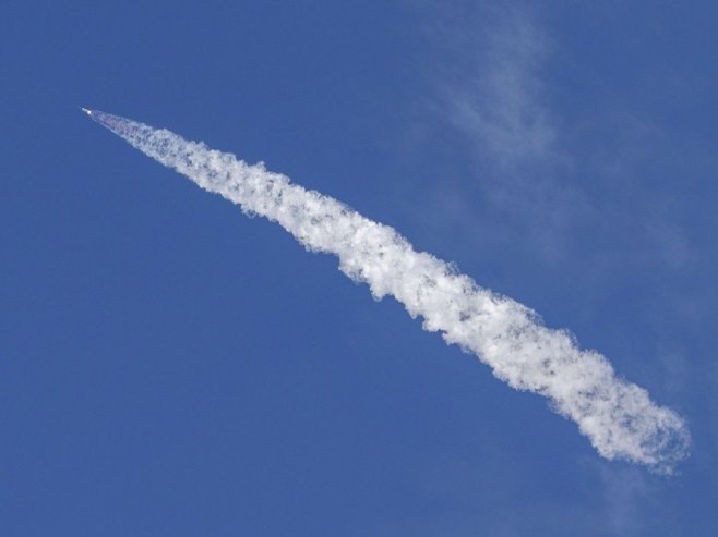 Ракета (фото: EPA/MICHAEL GONZALEZ - илустрација) Ракета (фото: EPA/MICHAEL GONZALEZ - илустрација) -