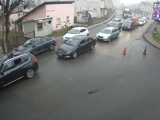 Гранични прелаз Градишка (фото: ams-rs.com) Гранични прелаз Градишка (фото: ams-rs.com) -