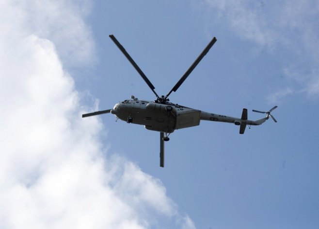 Хеликотер (Фото: илустрација/EPA/ANTONIO BAT) Хеликотер (Фото: илустрација/EPA/ANTONIO BAT) -