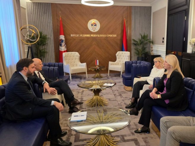 Цвијановић и Тришић Бабић са генералним секретаром Савјета за регионалну сарадњу Цвијановић и Тришић Бабић са генералним секретаром Савјета за регионалну сарадњу - Фото: Уступљена фотографија