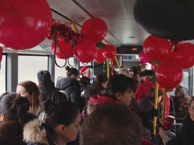 Пакетићи на линији 13 Пакетићи на линији 13 - Фото: РТРС