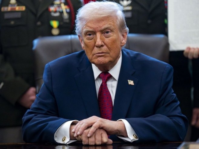 Доналд Трамп (Фото: EPA/BONNIE CASH, илустрација) Доналд Трамп (Фото: EPA/BONNIE CASH, илустрација) -