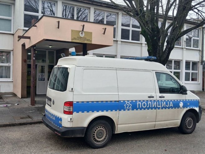Дојава о бомби у школи у Требињу Дојава о бомби у школи у Требињу - Фото: РТРС