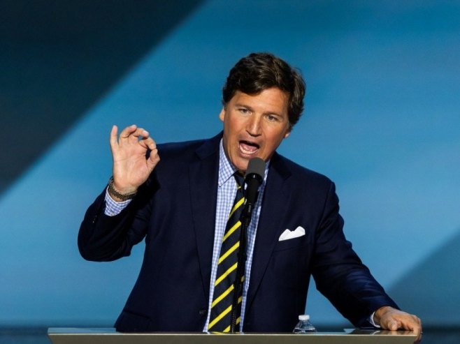 Такер Карлсон (фото: EPA/JIM LO SCALZO) Такер Карлсон (фото: EPA/JIM LO SCALZO) -