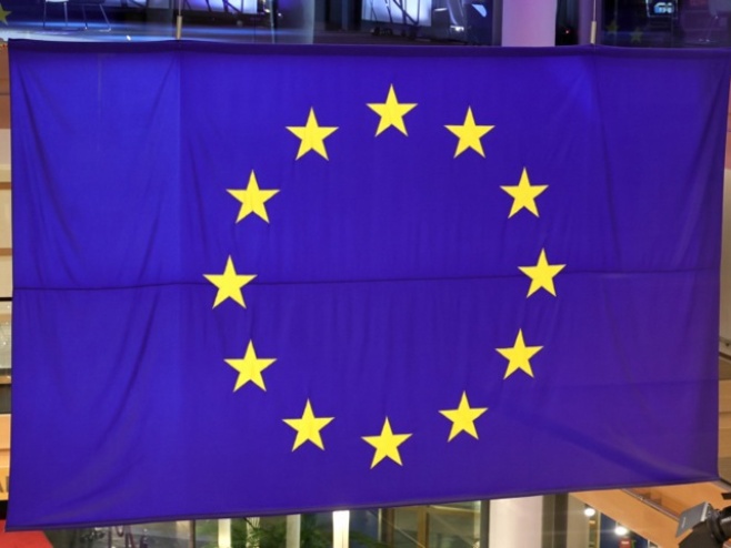 Застава ЕУ (Фото: EPA/RONALD WITTEK, илустрација) Застава ЕУ (Фото: EPA/RONALD WITTEK, илустрација) -