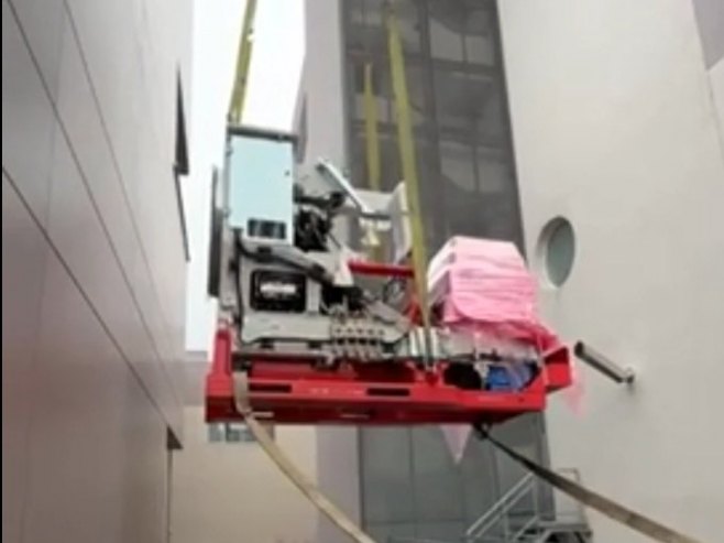 Нови TrueBeam линеарни акцелератор Нови TrueBeam линеарни акцелератор - Фото: РТРС