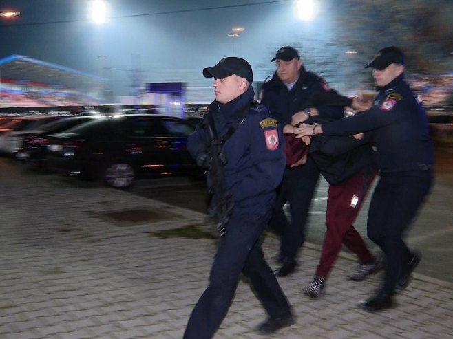 Осумњичени предат Тужилаштву Осумњичени предат Тужилаштву - Фото: РТРС