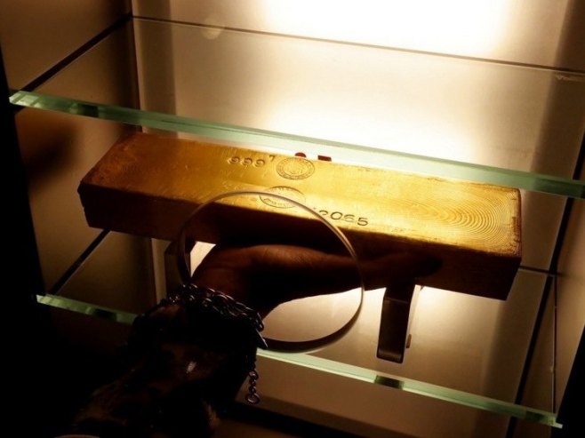 Злато (Фото: EPA/Robert Ghement/илустрација) Злато (Фото: EPA/Robert Ghement/илустрација) -