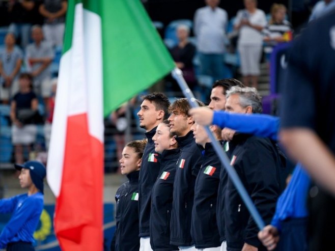 Интонирање химне Италије (фото: . EPA/STEVEN MARKHAM) Интонирање химне Италије (фото: . EPA/STEVEN MARKHAM) -