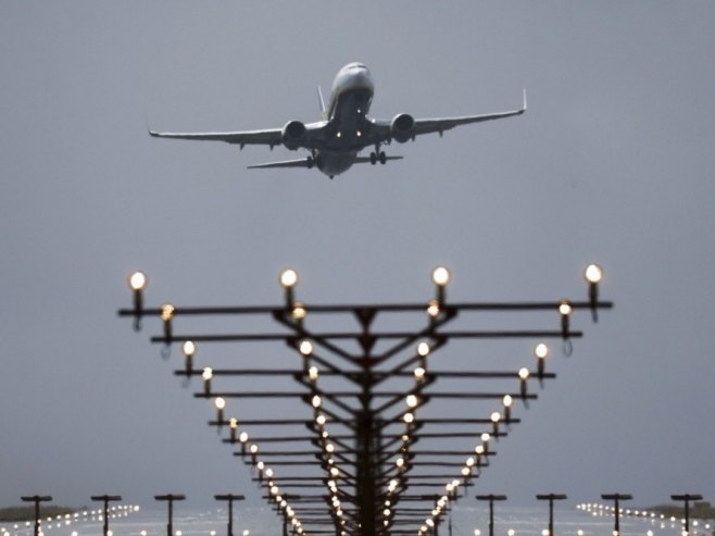 Рајанер авион (фото: EPA/LAVANDEIRA JR) Рајанер авион (фото: EPA/LAVANDEIRA JR) -