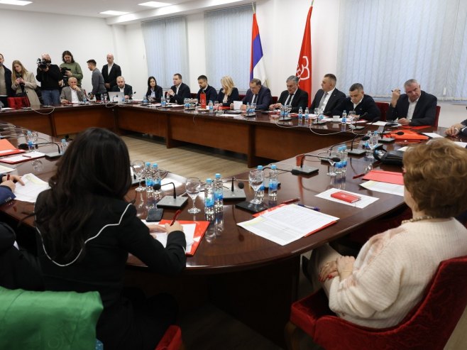 Извршни комитет СНСД Извршни комитет СНСД - Фото: ZIPAPHOTO/Borislav Zdrinja