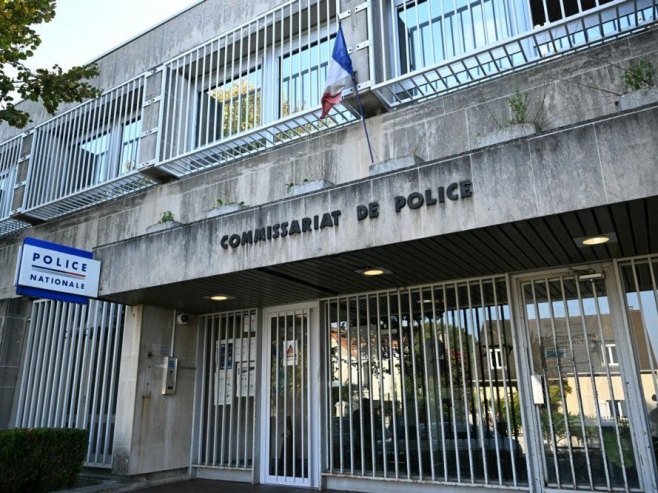 Полиција у Француској (Фото: EPA/MARTIN LELIEVRE / POOL MAXPPP OUT) Полиција у Француској (Фото: EPA/MARTIN LELIEVRE / POOL MAXPPP OUT) -