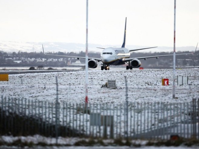 Аеродром (фото: EPA/ADAM VAUGHAN) Аеродром (фото: EPA/ADAM VAUGHAN) -