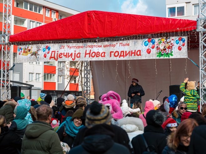 Пале - Дјечија Нова година Пале - Дјечија Нова година - Фото: СРНА
